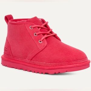 NWT UGG Neumel Boots!